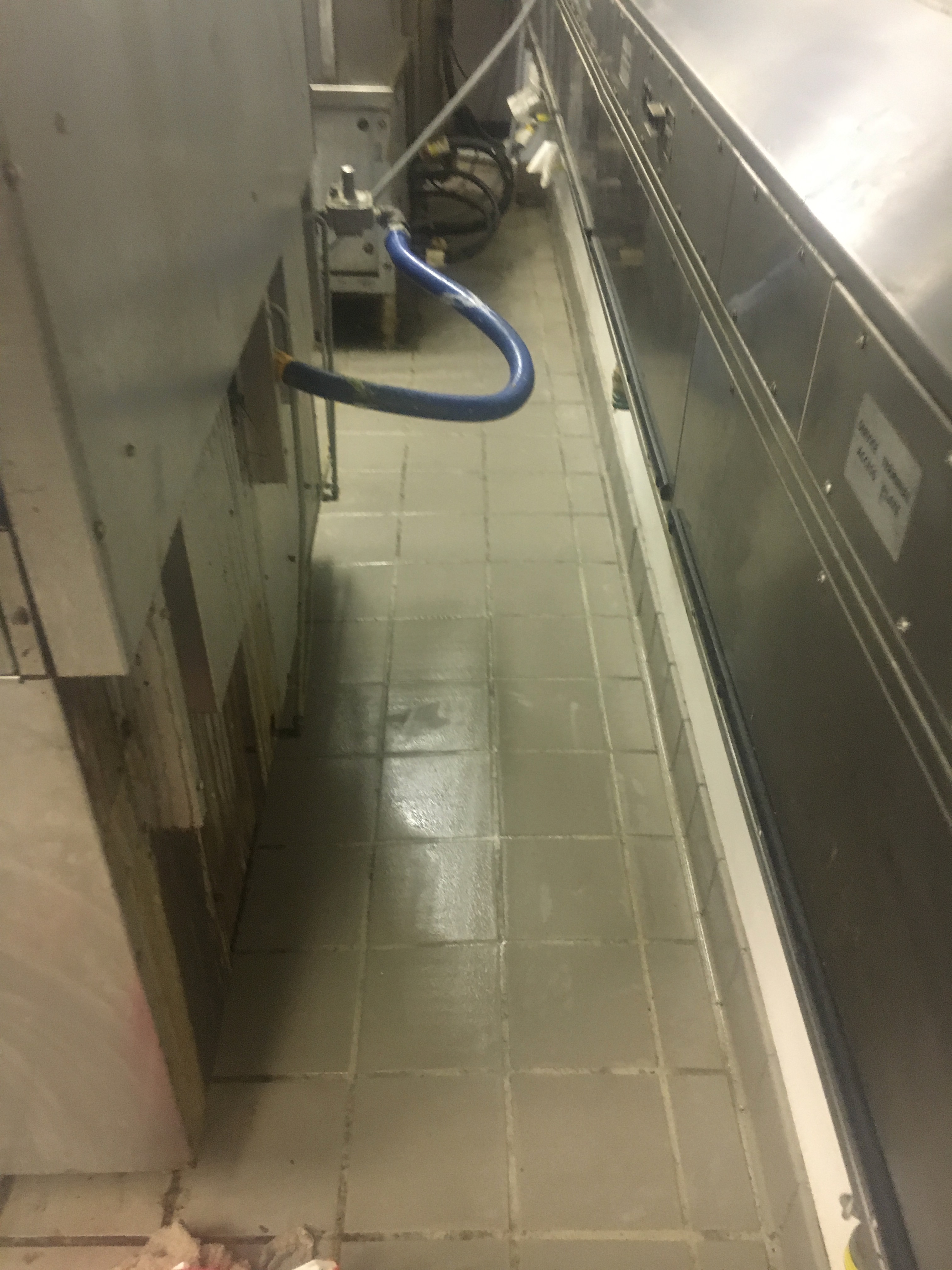 Restaurant Behind The Line Cleaning